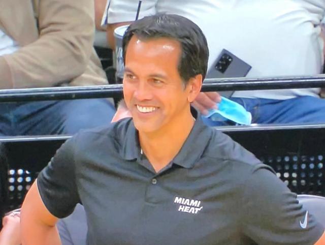 四连胜领跑季前赛战绩榜 全员斗士热火志在冲冠